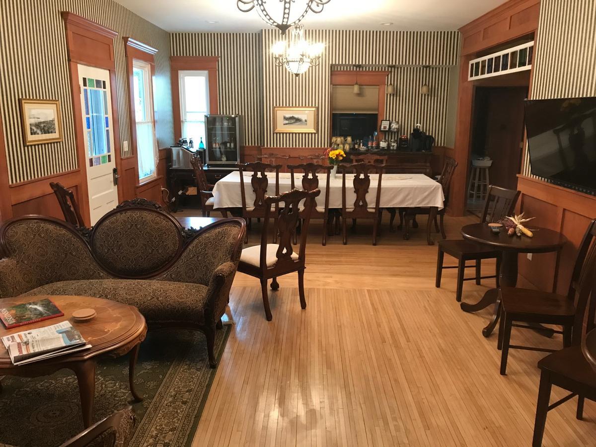 Greenway House Bed And Breakfast กรีนเลก ภายนอก รูปภาพ